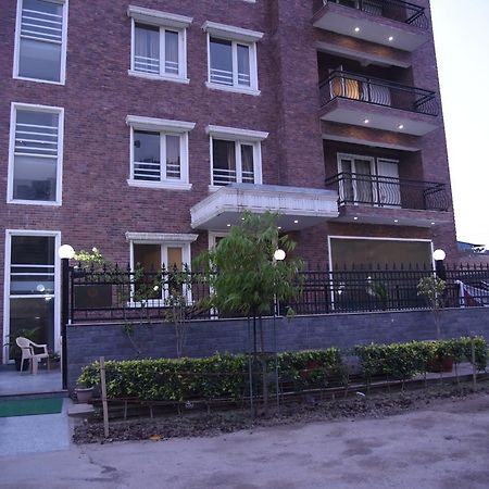 Red Carpet Hotels Noida Buitenkant foto